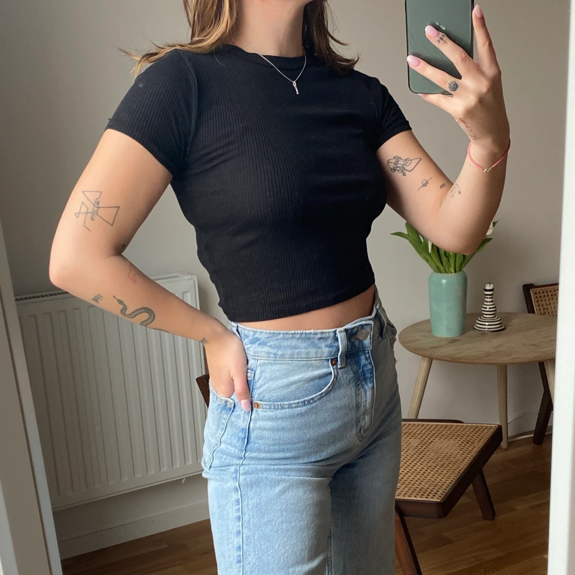 Två basic croped t-shirts🤍🖤 - 90