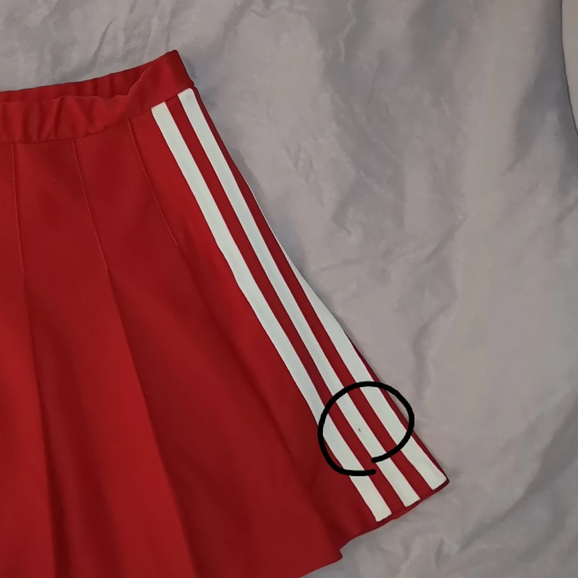 Röd cheerleadingkjol - 90