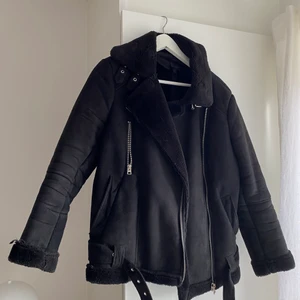 Bikerjacka Topshop - Bikerjacka med foder från Topshop. Fint skick. 