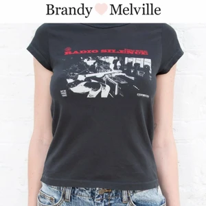 Brandy tröja - Säljer min brandy tröja❤️ Den är i nyskick och använd 1 gång.  Orginal priset var 200.