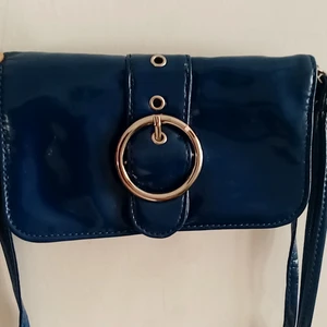 Blue - Jag har haft den här mini väska och det är bra 