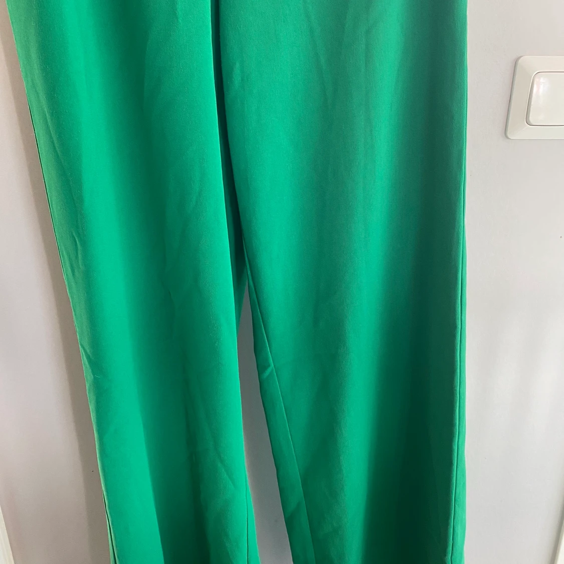 Grön jumpsuit, storlek 36 - 27