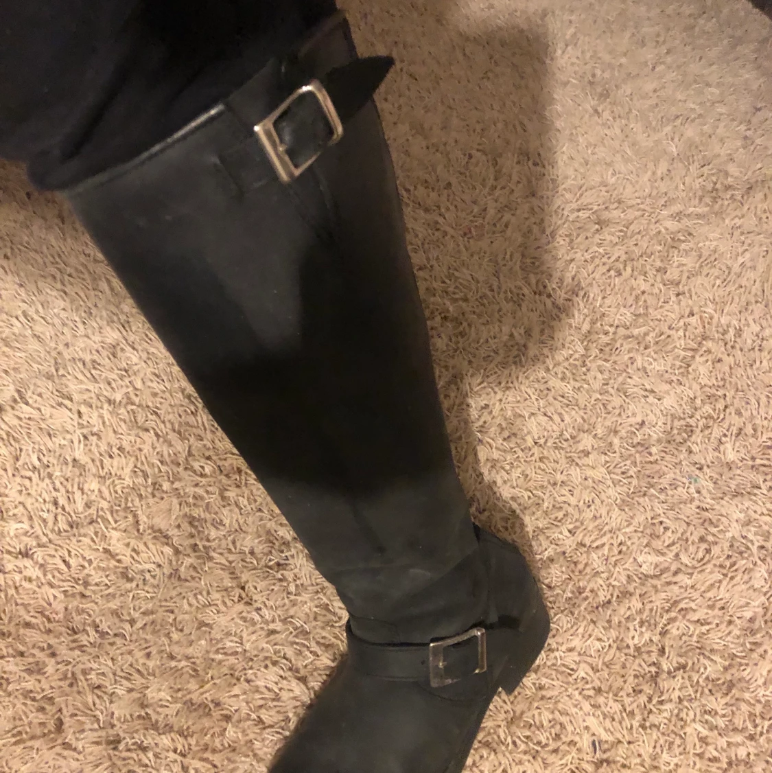 Höga märkes skor - 90