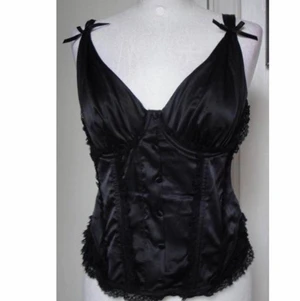 svart satin korsett topp stl M - köpt sent 90-tal/ tidigt 2000-tal. storlek M. möts endast upp (stockholm, t-centralen) 👾