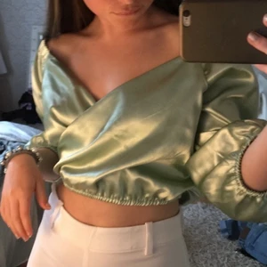 Snygg Topp  - Säljer den här snygga toppen som har använts endast 1 gång!💖