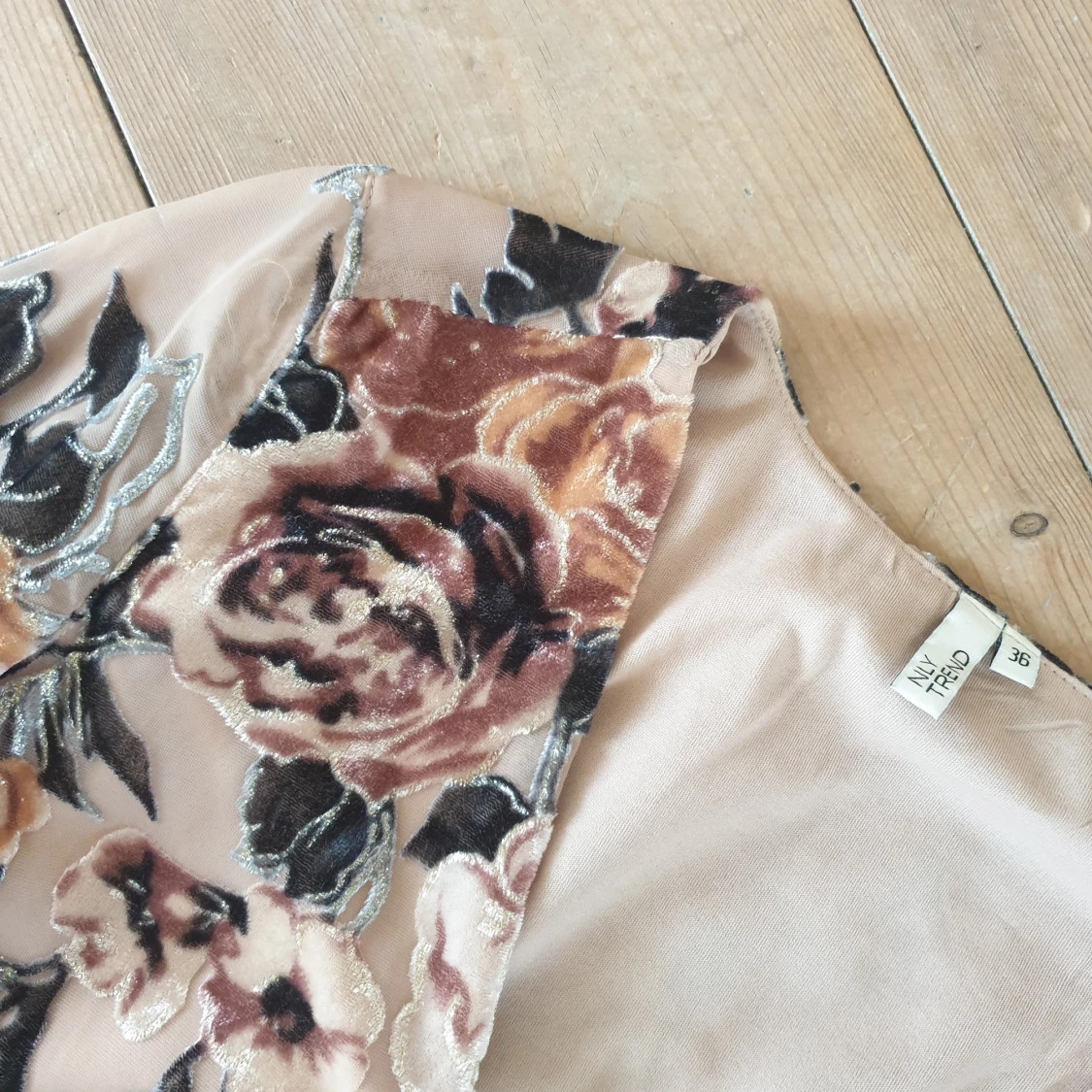 NLY Trend blus  - 91