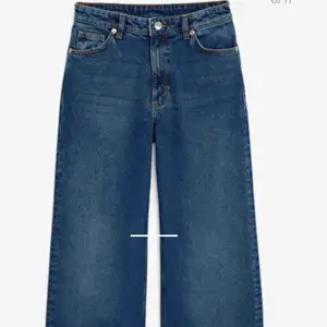 Super fina jeans och är i jätte bra kvalite anvönda 2 ggr 