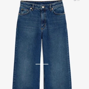 Blåa wide leg jeans - Super fina jeans och är i jätte bra kvalite anvönda 2 ggr 