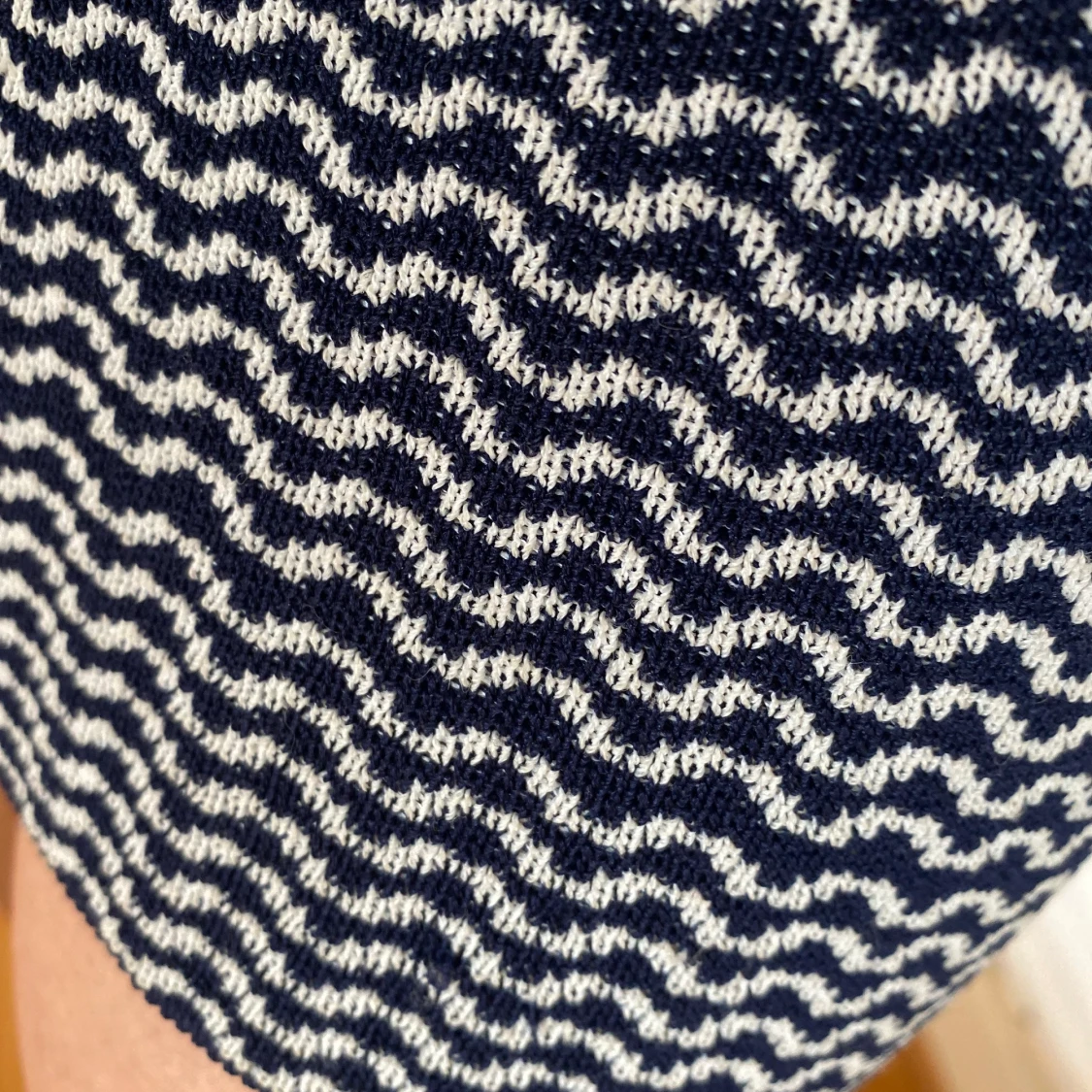 Blå/vit mönstrad mjuk klänning, stlk S - 91