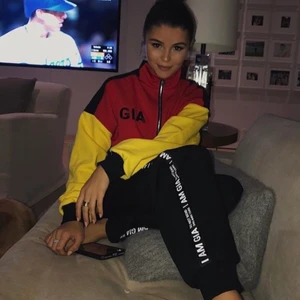 I AM GIA kofta - slutsåld I AM GIA blaster jacket! Köpt för 1000kr några år sen, använd ett fåtal gånger! Storlek XS men passar som S/M