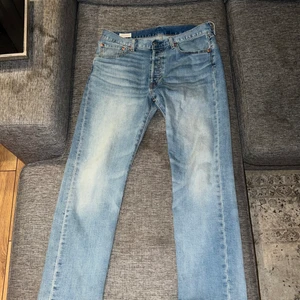 Levis 501 - Levis 501 skick 9/10 