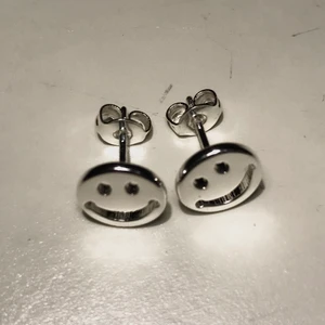 Örhängen  - 925 SILVER. Helt oanvända😃