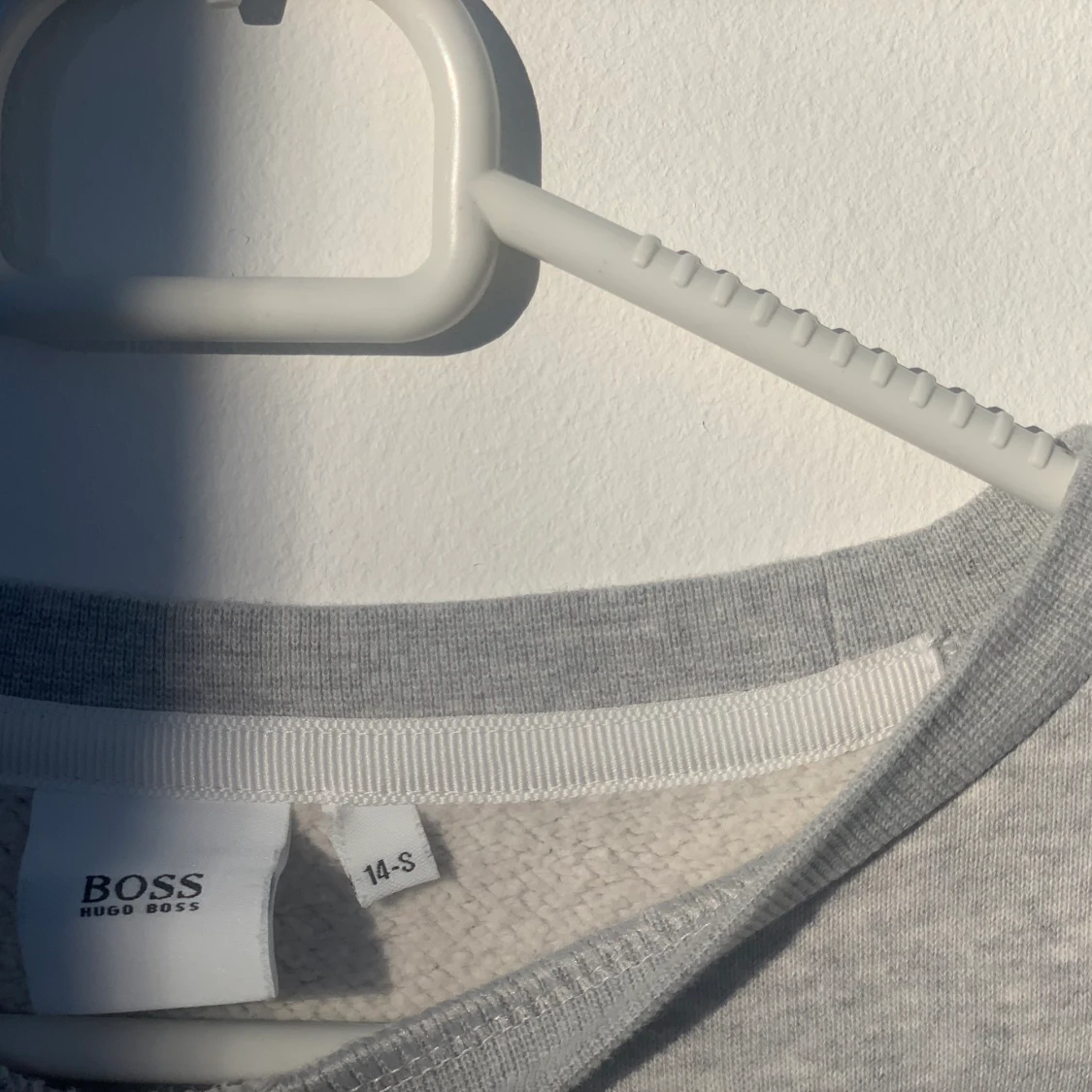 Boss sweatshirt  - 90