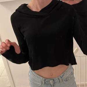 H&M luvtröja, XS - Oanvänd hoodie/luvtröja från H&M, storlek XS, tunt tyg 