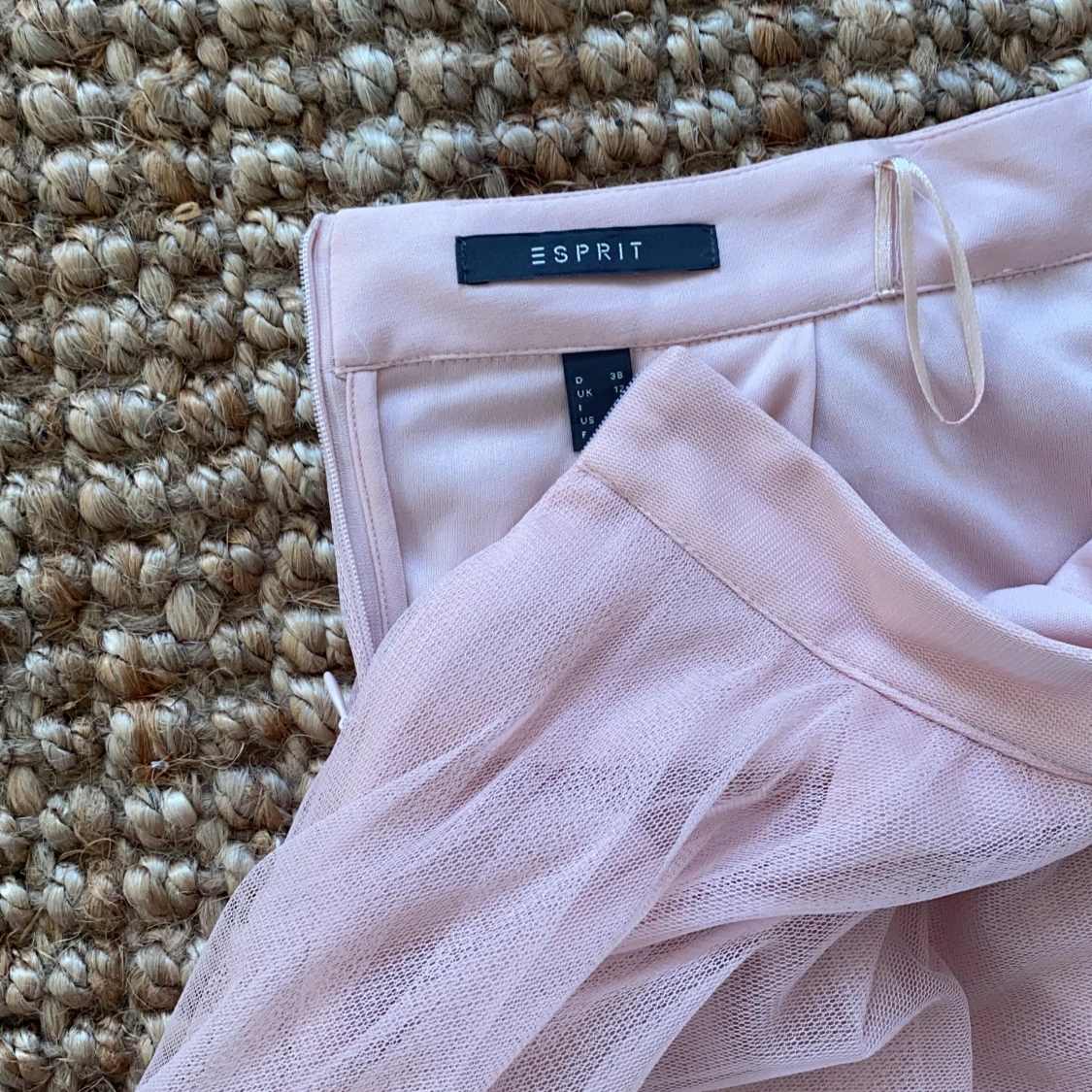 Esprit tyllkjol - 91