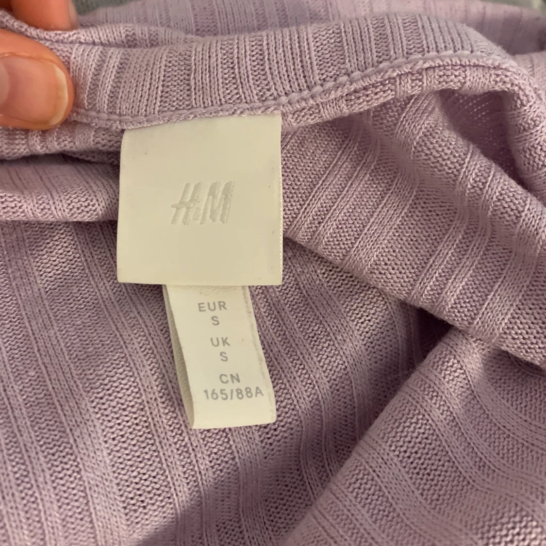 Ljuslila topp från HM  - 90