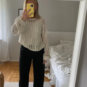 Stickad tröja - Säljer denna stickade tröja från NELLY, endast använd 1 gång❤️❤️