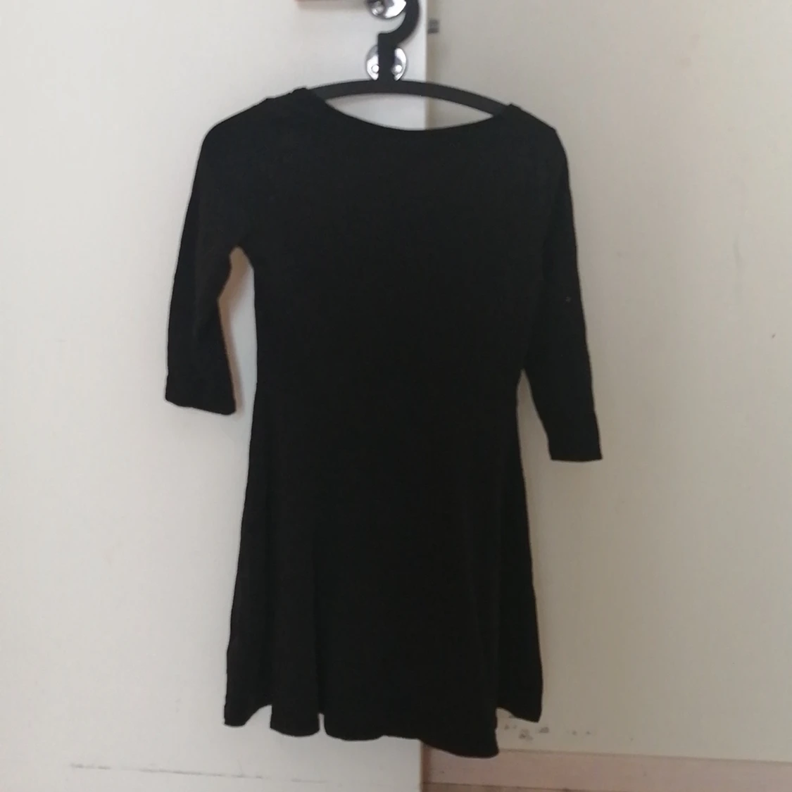 En svart kortkläning  - 90