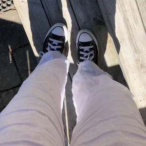 linnebyxor vita - vita linnebyxor storlek m-l. köpta på plick. frakt 66kr <3