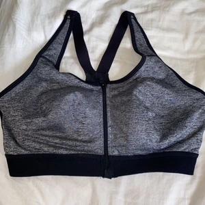 sport bh - Super skön sport bh från Stadium i stl 85E. Nypris 500kr💗