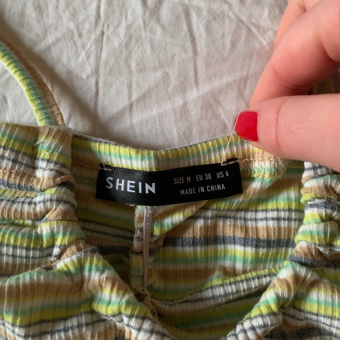 Randig topp med knytning - 91