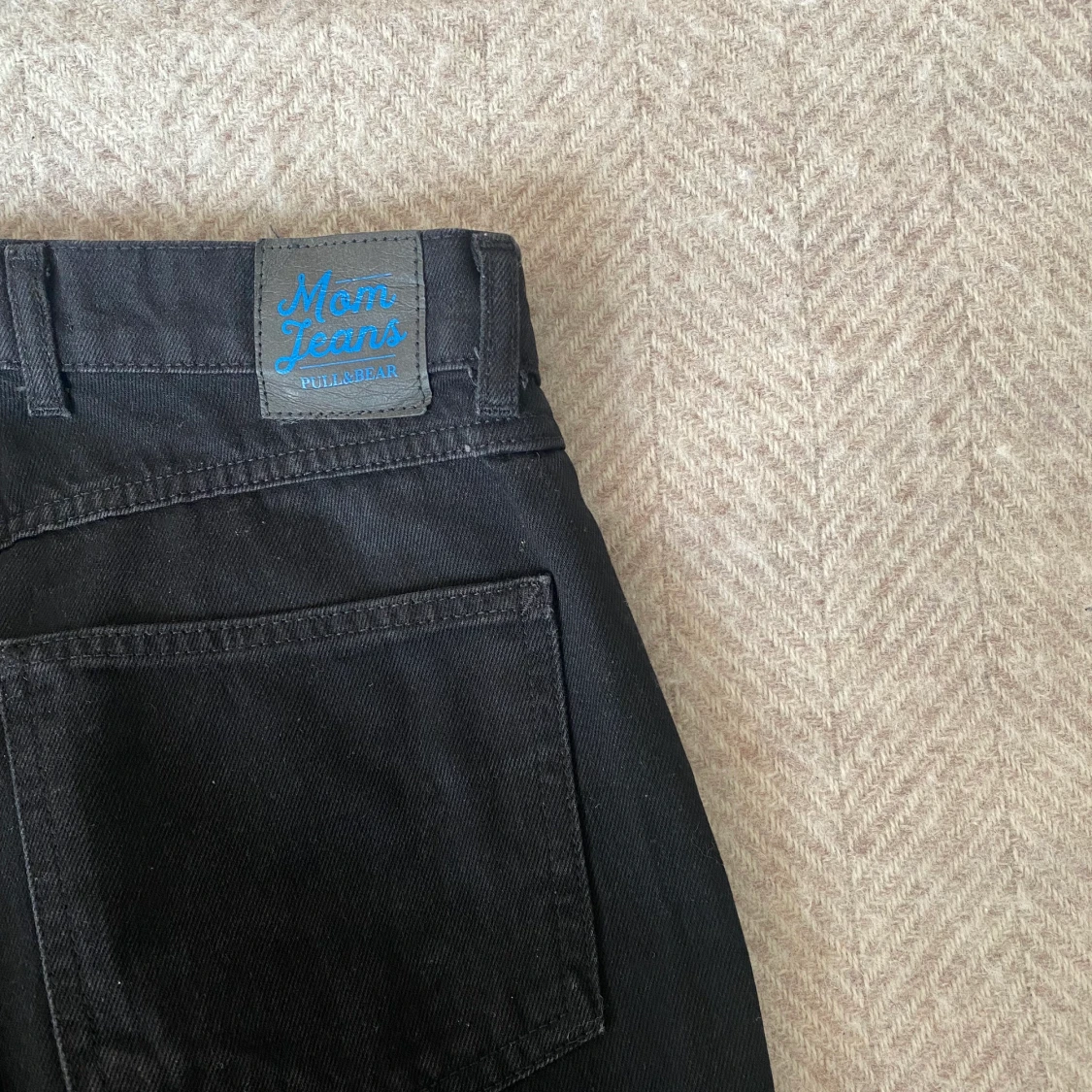 Svarta mom jeans  - 90