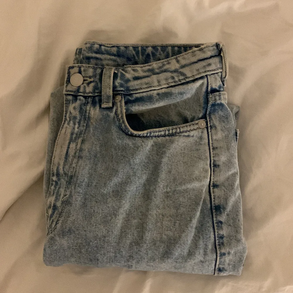 Rowe jeans i storlek W26 och L30. Använda fåtal gånger. Frakt tillkommer ❤️‍🔥. Jeans & Byxor.