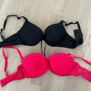 Bh - Skitsnygga bh:ar i stl 75D/80C🌸 den svarta har push up. 150kr för båda eller 100kr st.
