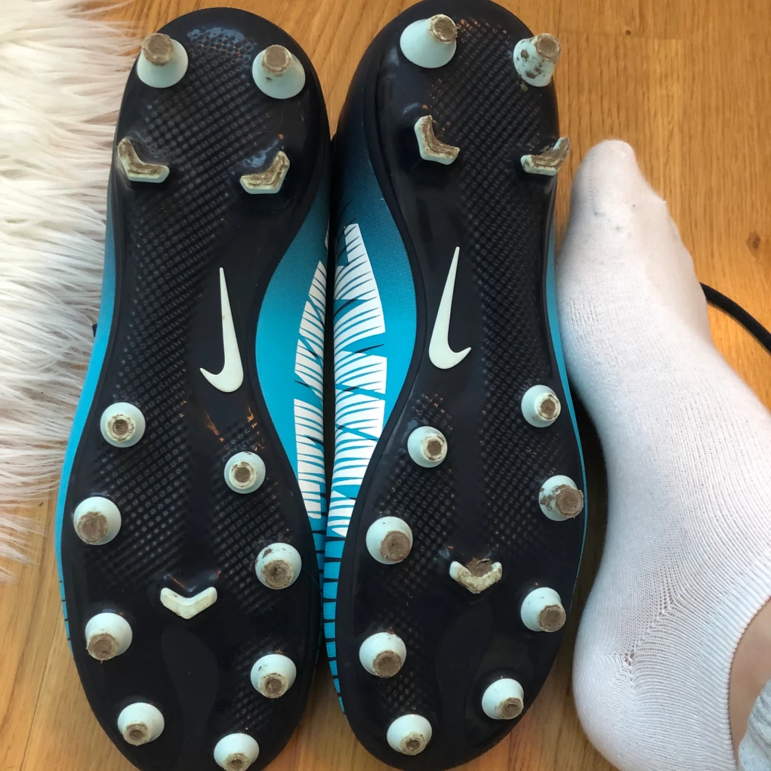 Nike fotbollsskor  - 91