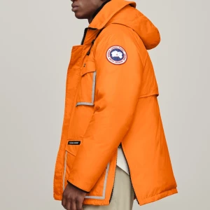 Canada Goose x Ovo🦉 - Canada goose x Ovo finns också att beställa nu i båda färgerna. Direkt från fabriken så hör av er om ni vill beställa🤑