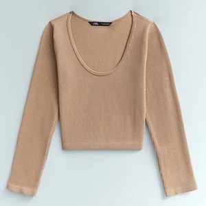 Zara beige top - Jätte fin beige/ljusbrun top från zara med urringning! Aldrig använd bara testad storlek S 💓 99kr+ frakt 