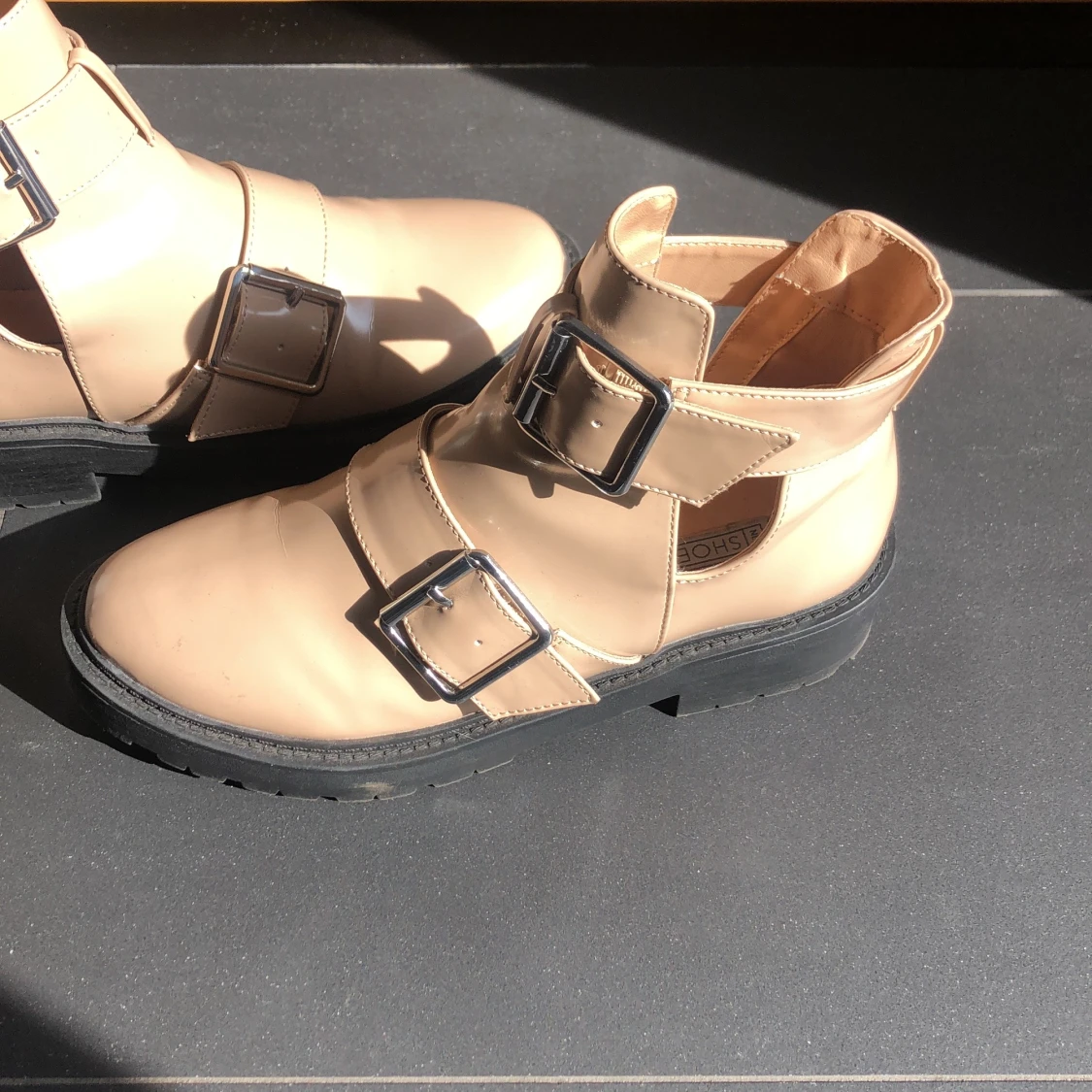 Skor från Nelly, storlek 36 - 90