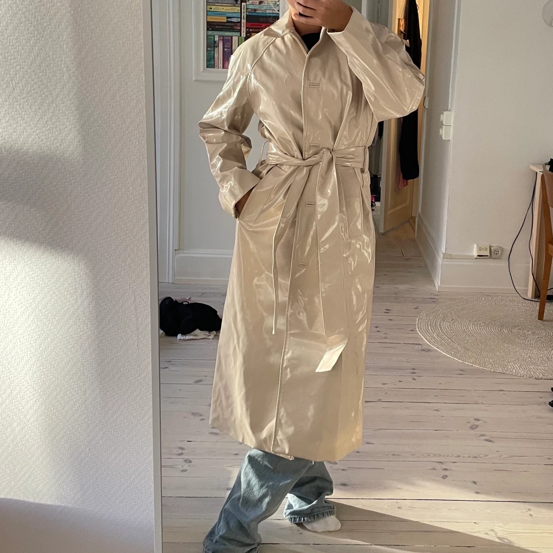 Glansig kappa i beige