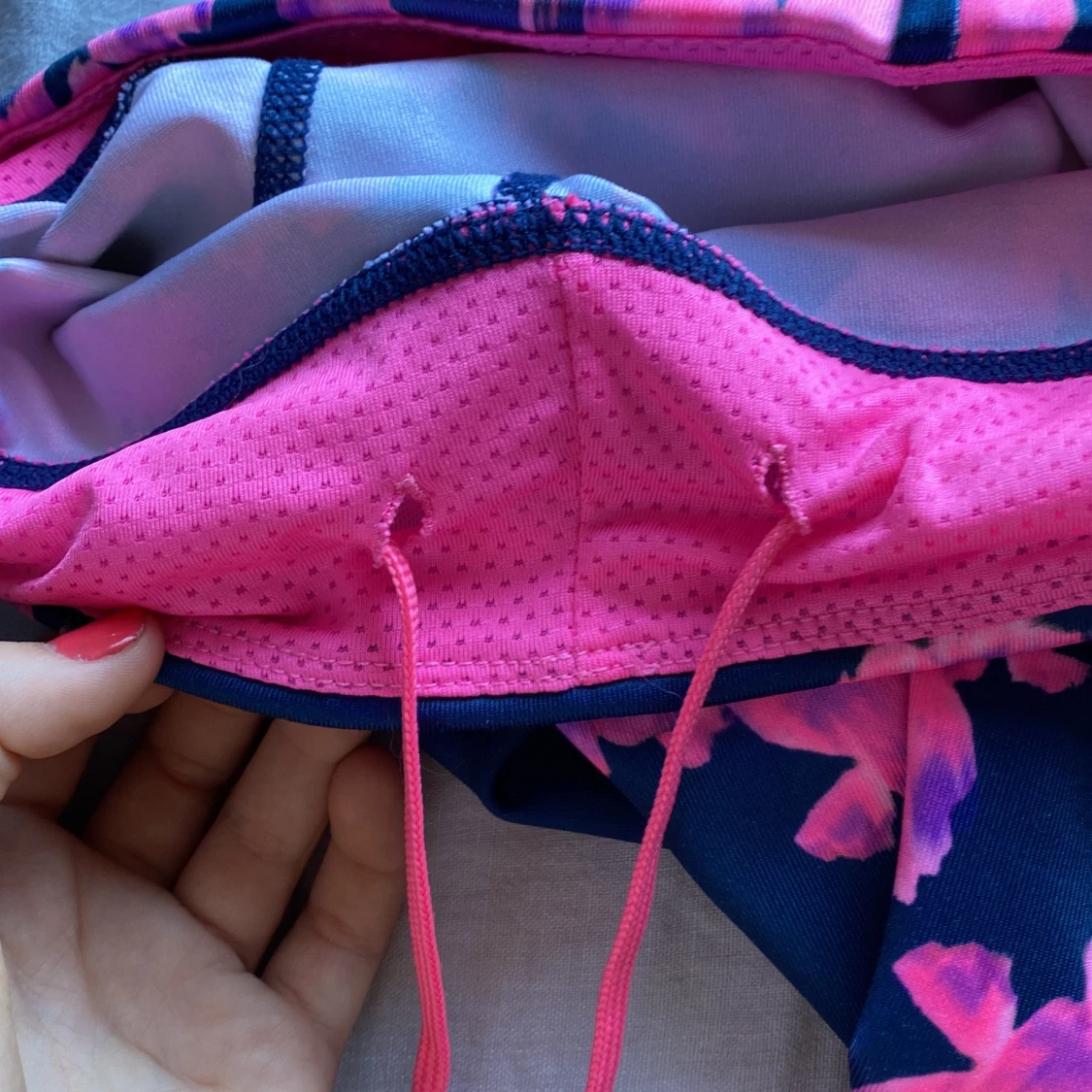  Ett par träningsbyxor  - 91