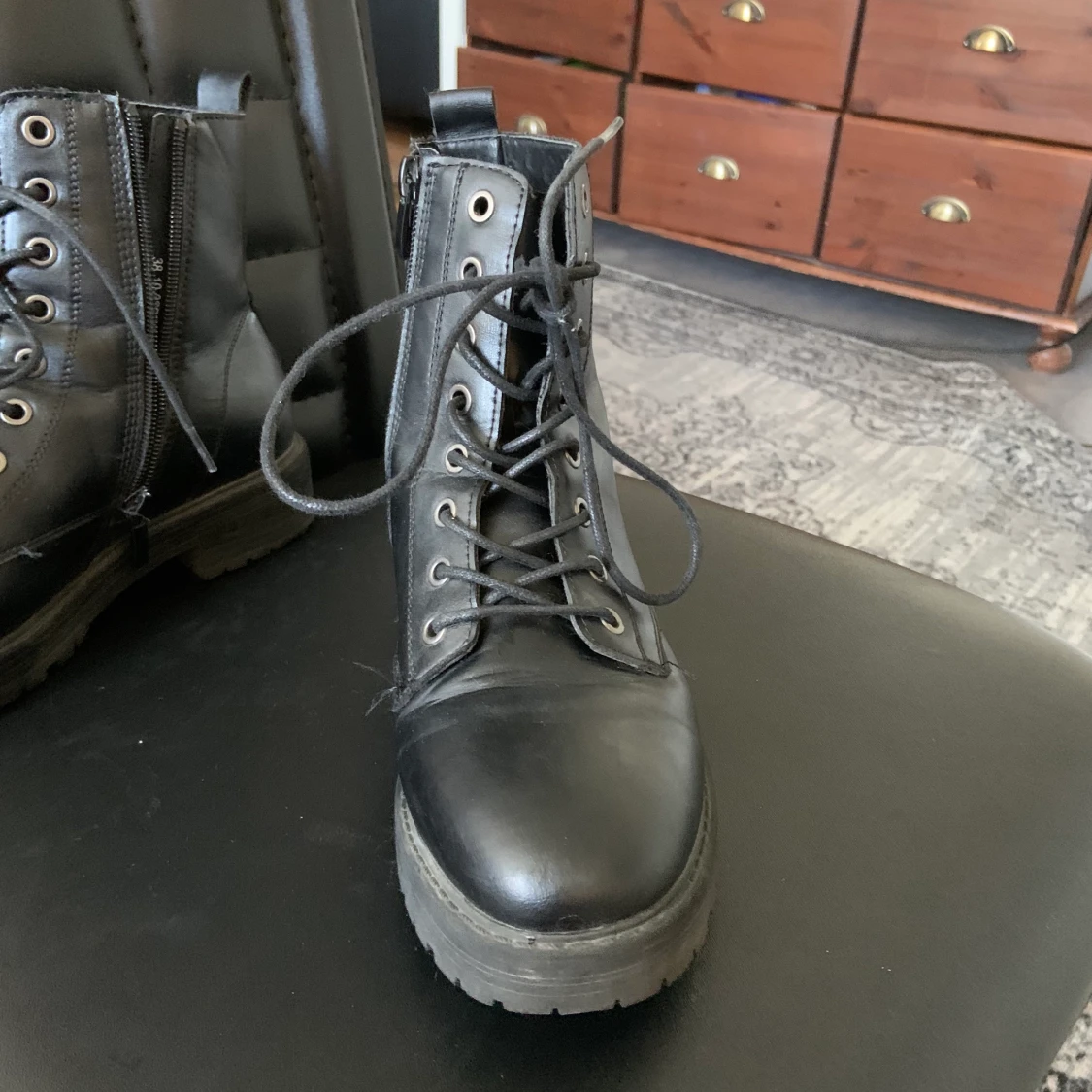 Läder skor strl 38 - 90