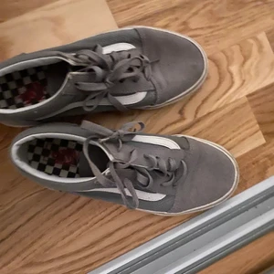 Vans - Säljer pga ej användning