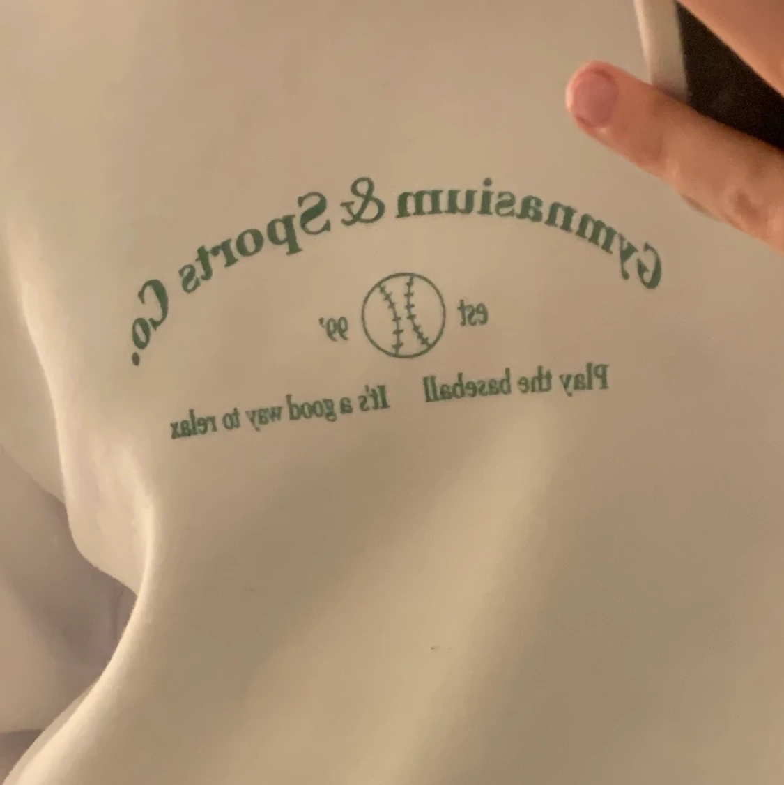 Vit tröja från shein med grönt tryck! - 91