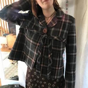 Rutig kavaj - Mysig kavaj om man ska vara fin en kväll! Storlek S/M