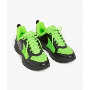 Neongröna skor från MONKI i strl 38, nyskick!!