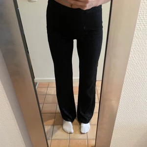  Mönster byxor - Par snygga byxor med mönster!! Kommer tyvärr inte till användning 