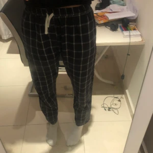 Pyjamasbyxor - Säljer mina pyjamas byxor från herravdelningen på Cubus. 