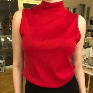 Röd Polotröja stl Small - Röd Polotröja stl Small Ebba Jensen. 
