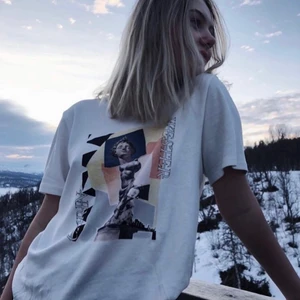 Carin wester - Jättefin t-shirt som inte kommer till användning längre, använd några gånger