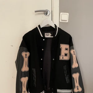 Baseball jacket - Aldrig använd, inga märken, fläckar osv..