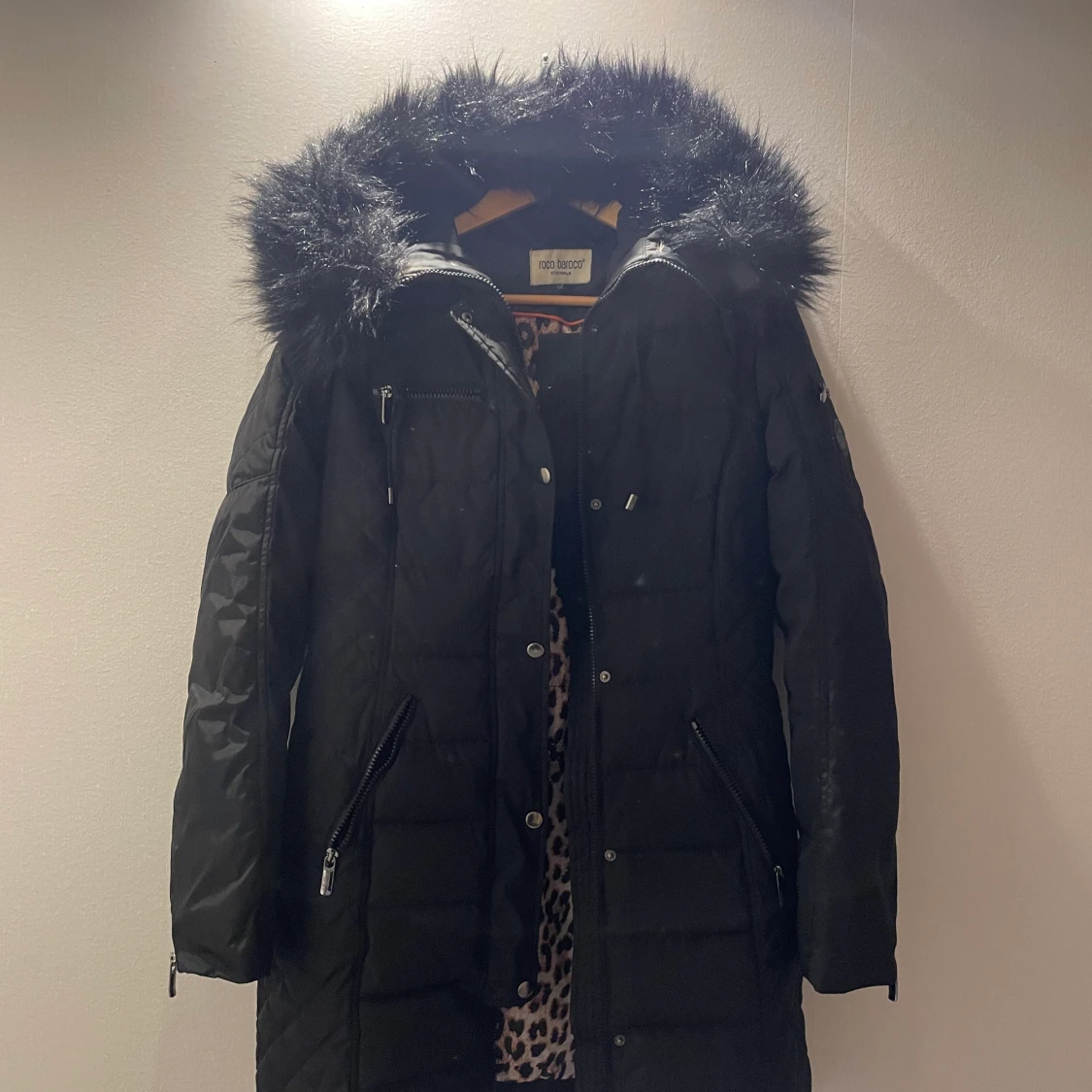 Svart lång vinter jacka