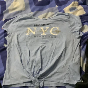 H&m t-shirt storlek 170 - En fin tröja som tyvär har blivit liten men någon annan som kan ta över