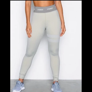 Stronger träningstights  - Fina träningstights från Stronger💕