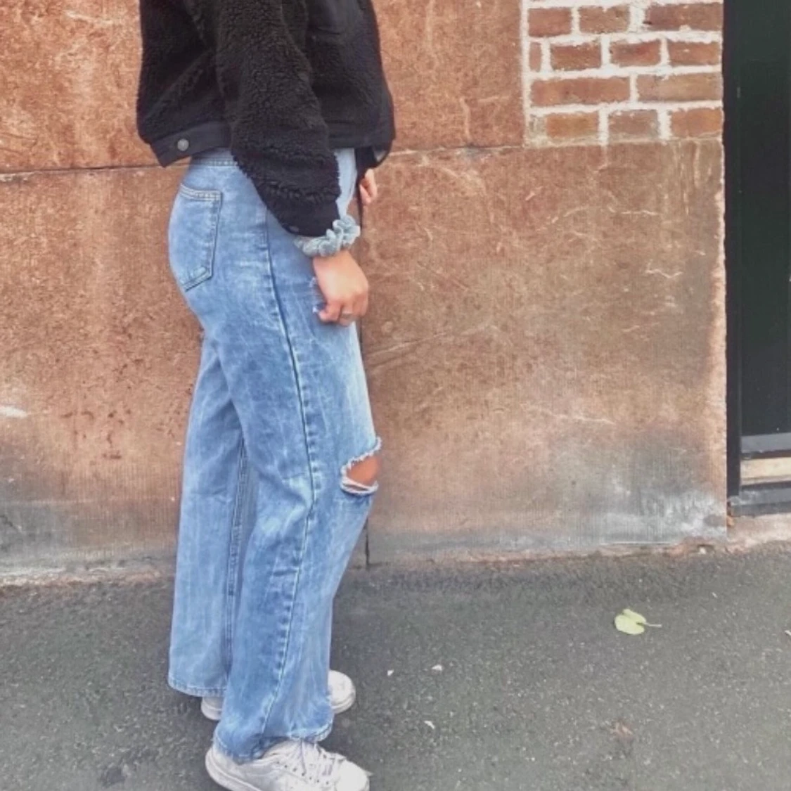 Blåa raka/vida jeans - 90