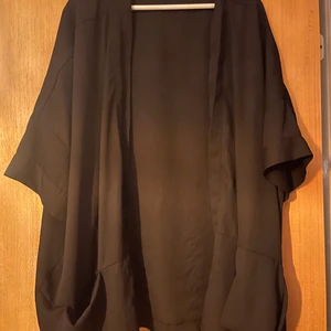 Cardigan  - Säljer en cardigan. 