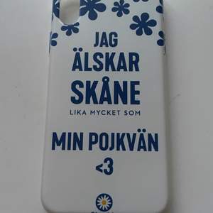 skånemejeriet skalet är i bra skick, knappt använd och de rosa är lite slitet men de kommer på köpet om du vill ha den också. (säljer pga jag har ny telefon och har ingen andvänding av skalen nu)💕